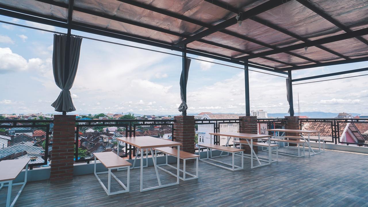 Penak Malioboro Hostel Yogyakarta Exterior foto